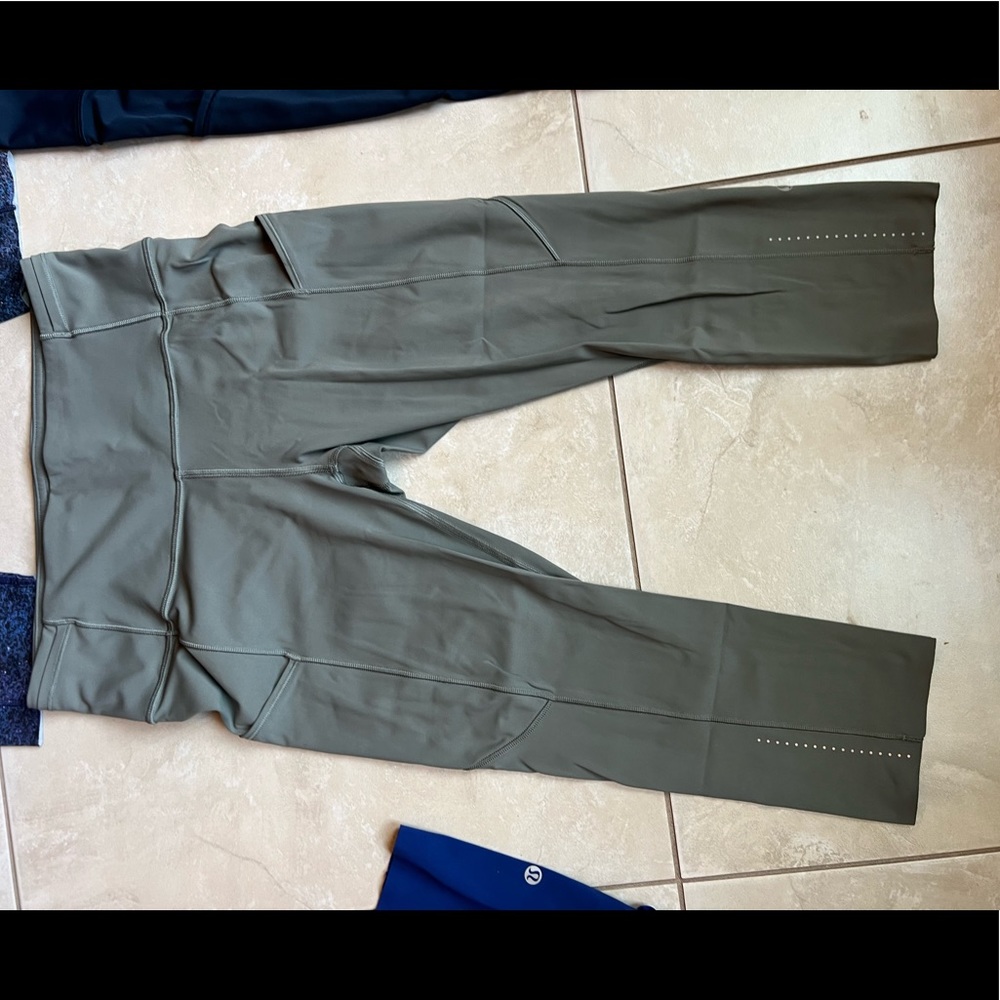 Lululemon Fast & Free Size 8, 19” inseam